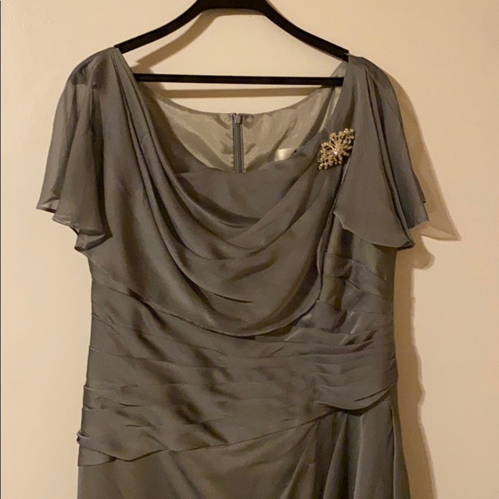Jade by Jasmine Silver Formal Dress - Picture 6 of 10